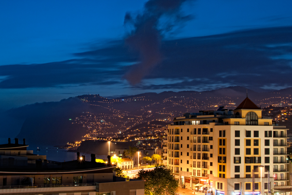 017_Madera_Funchal - dzielnica hotelowa.jpg